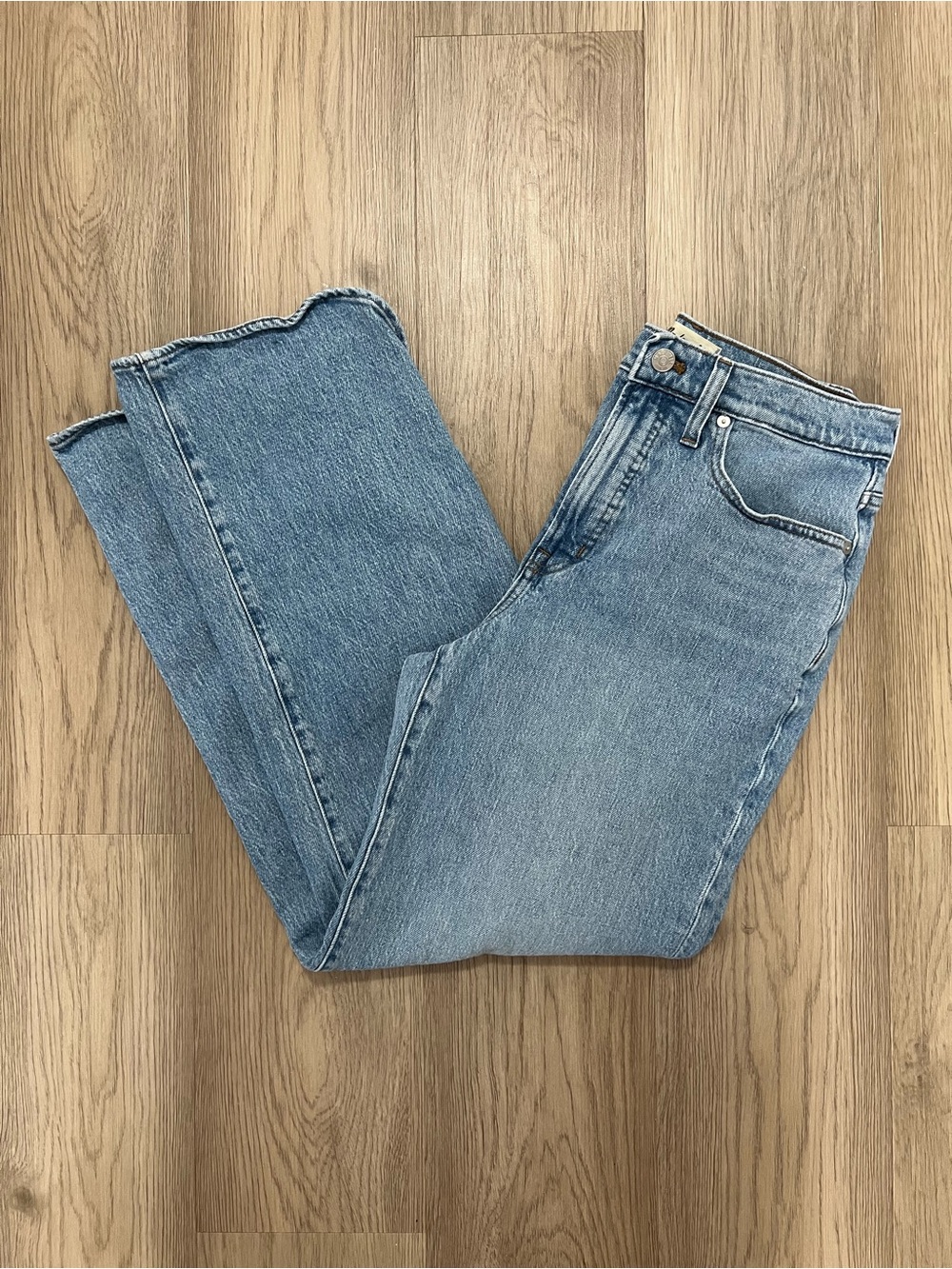 Madewell Perfect Vintage Wide Leg Dolphin Hem Jeans Reymond Wash Size 28 NJ190